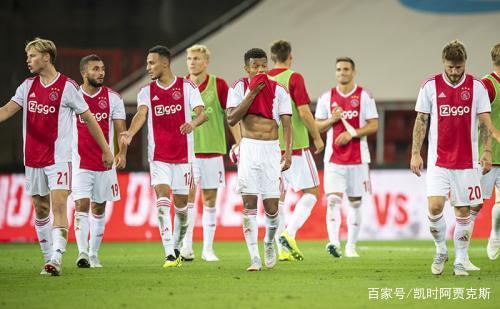 教练组与球 教练组与球