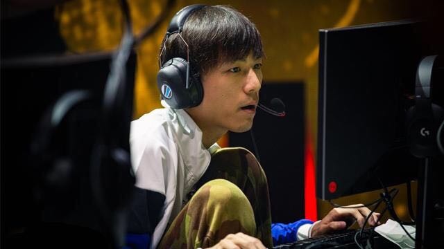 阿森纳后卫 阿森纳后卫