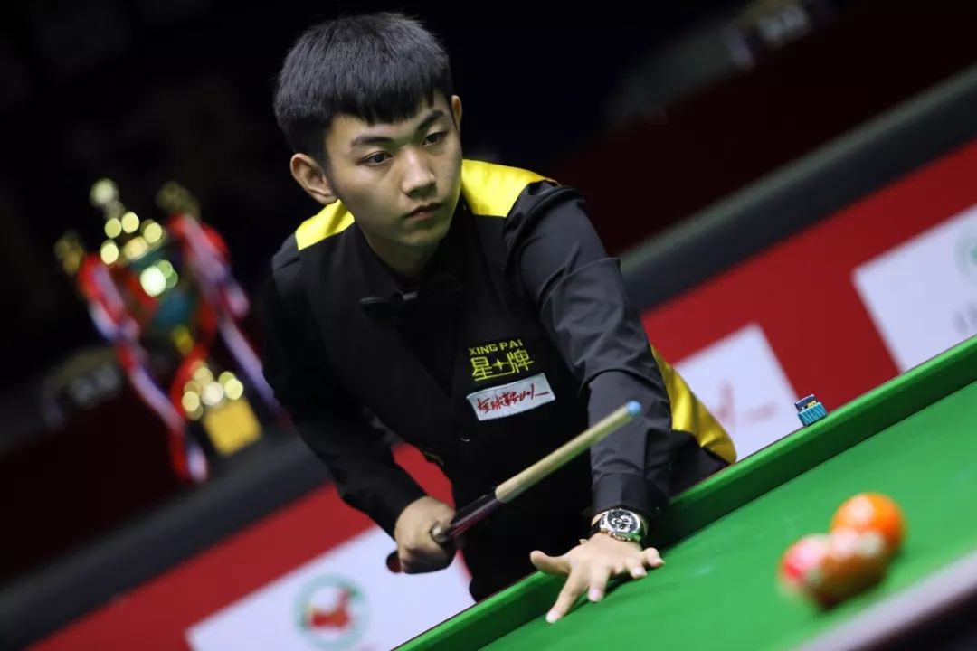 轻球员在赛 轻球员在赛