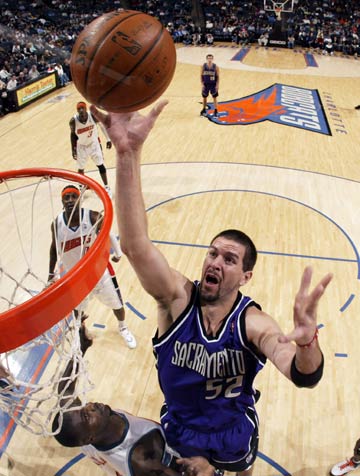 并鼓励他们 并鼓励他们